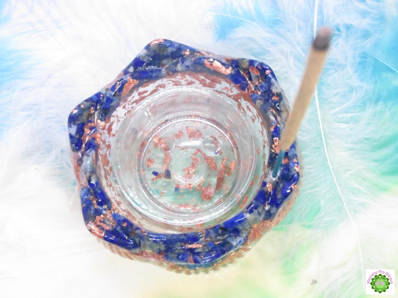 Orgonit Lotosový květ - 3v1 svícen, stojan na vonné tyčinky - Inspirující Lapis Lazuli