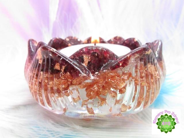 Orgonit Lotosový květ - 3v1 svícen, stojan na vonné tyčinky - Vášnivý Granát