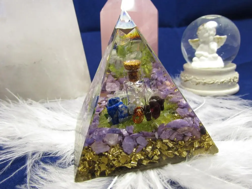 Orgonit "Léčitel" , orgonitová pyramida, dosah cca 5 metrů