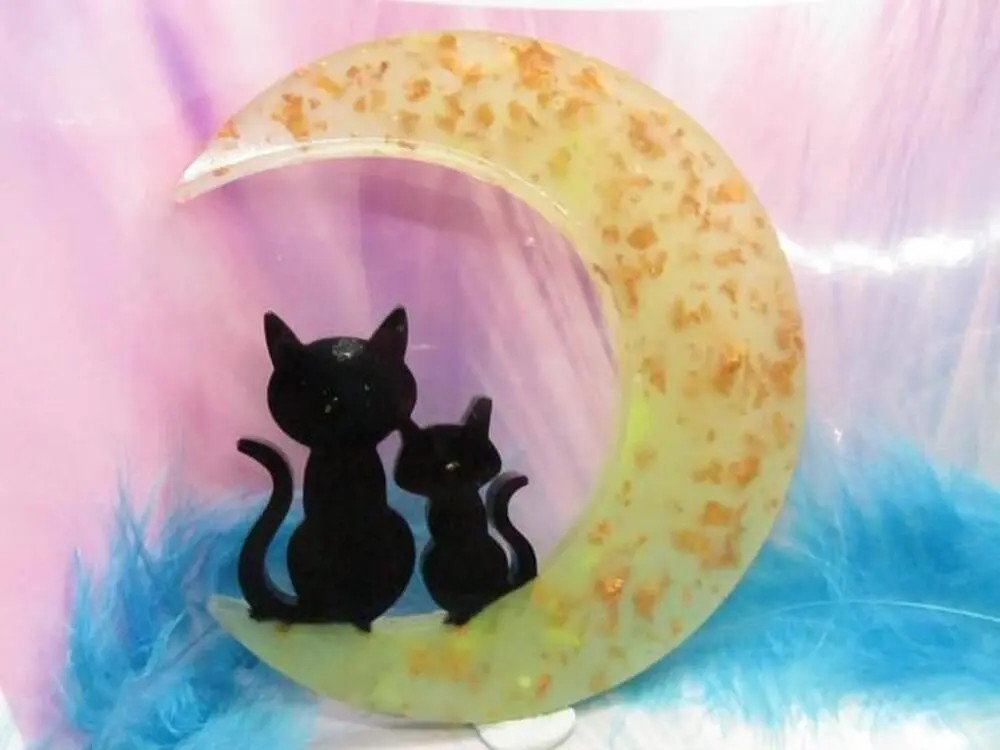 Orgonit Světluška - "Kočičí strážci" se šungitovým pudrem