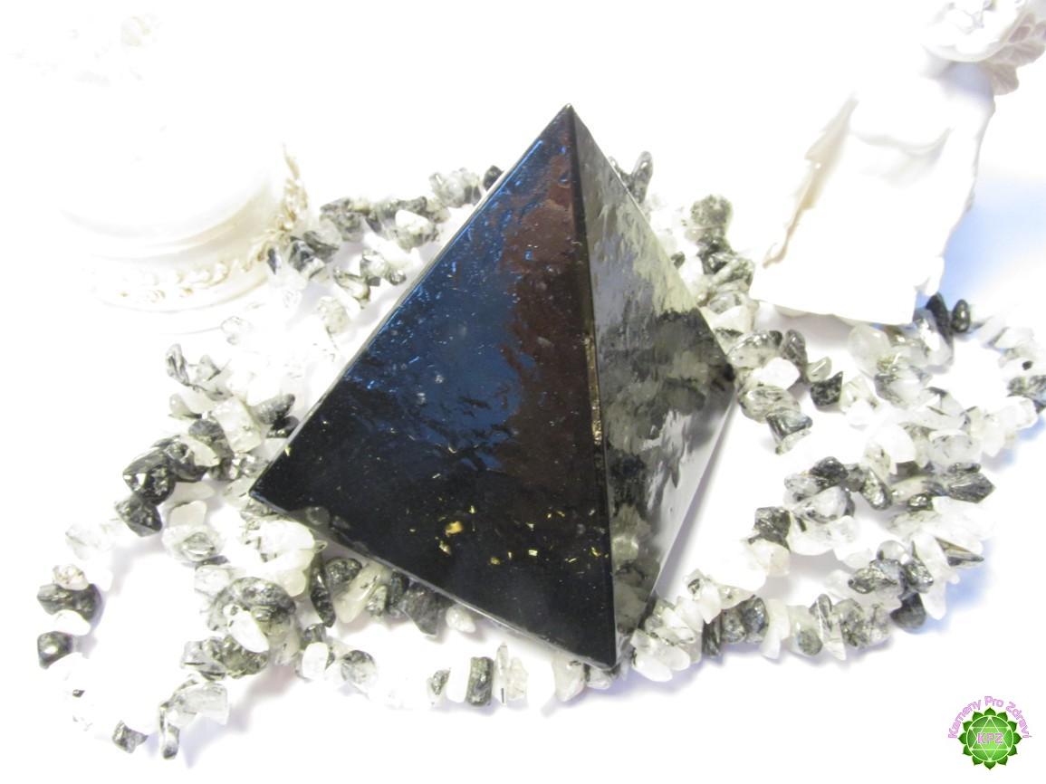 Dárek k nákupu nad 1.200,- Orgonitová pyramida - se surovým šungitem a šungitovým pudrem