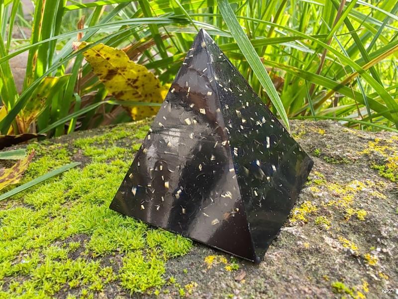Orgonitová pyramida - Šungit 4x4cm