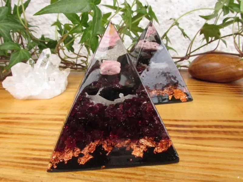 Orgonitová pyramida - Aktivace 1. čakry "Počátek & Ukotvení & Kořeny"