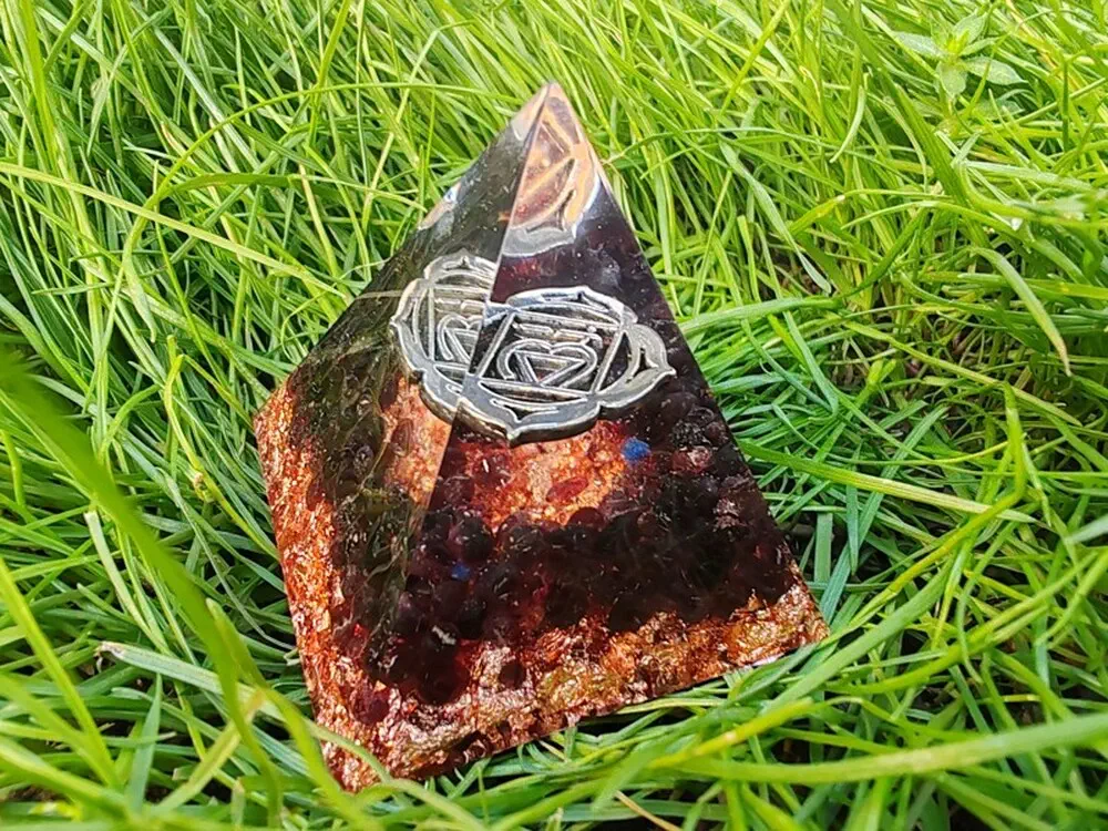 Orgonitová pyramida "Já jsem" - kořenová čakra
