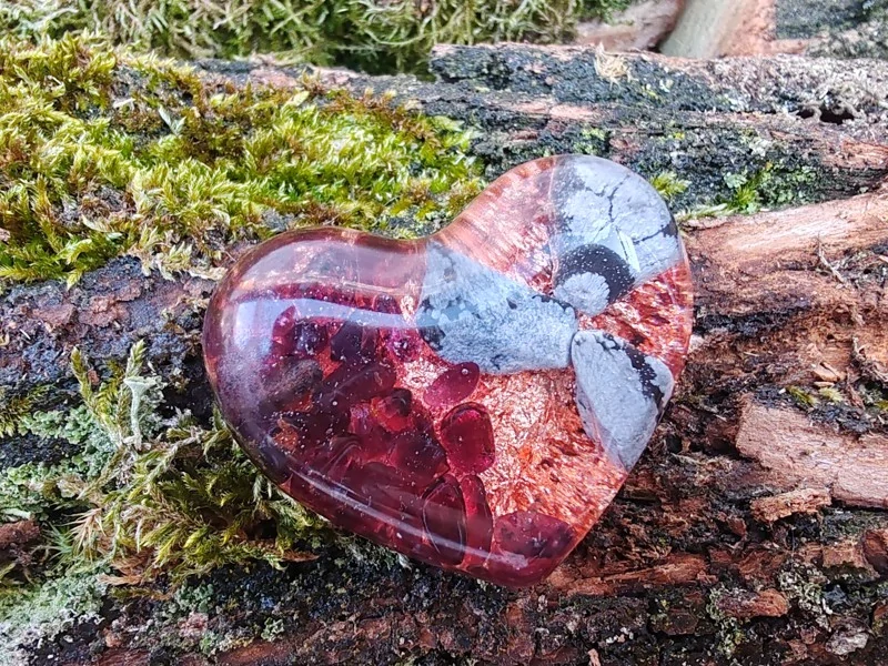 Orgonit - Ochránce před negativní energií - Hmatka, vločkový obsidián, granát, šungit