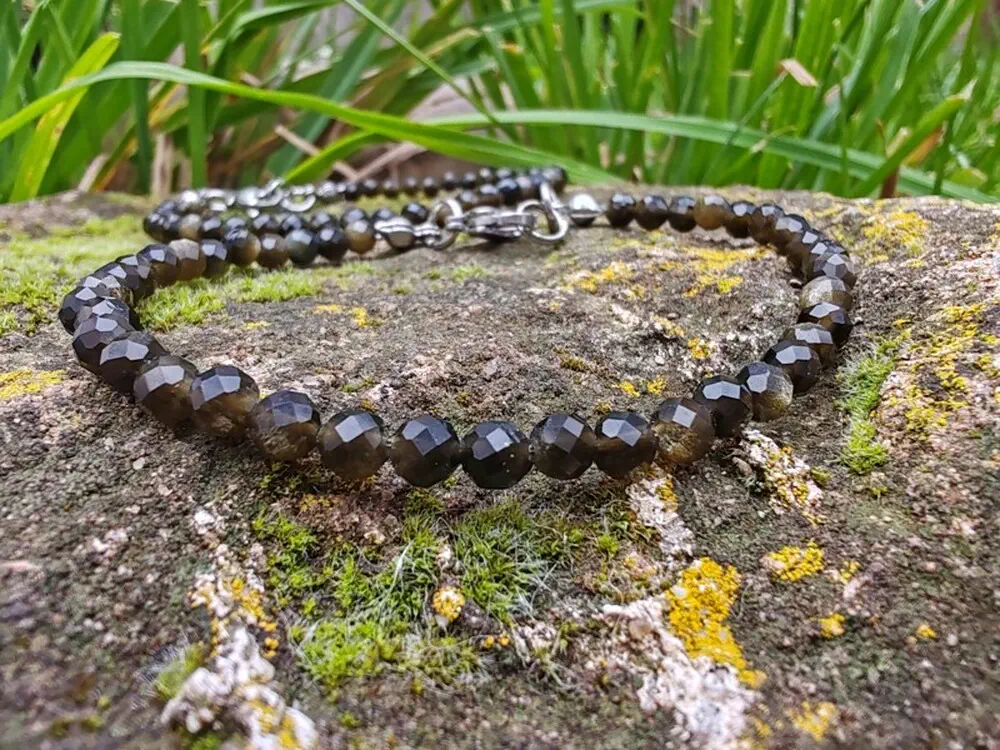 "Zlatý štít pravdy" náramek zlatý obsidián, broušené kuličky 4,2mm