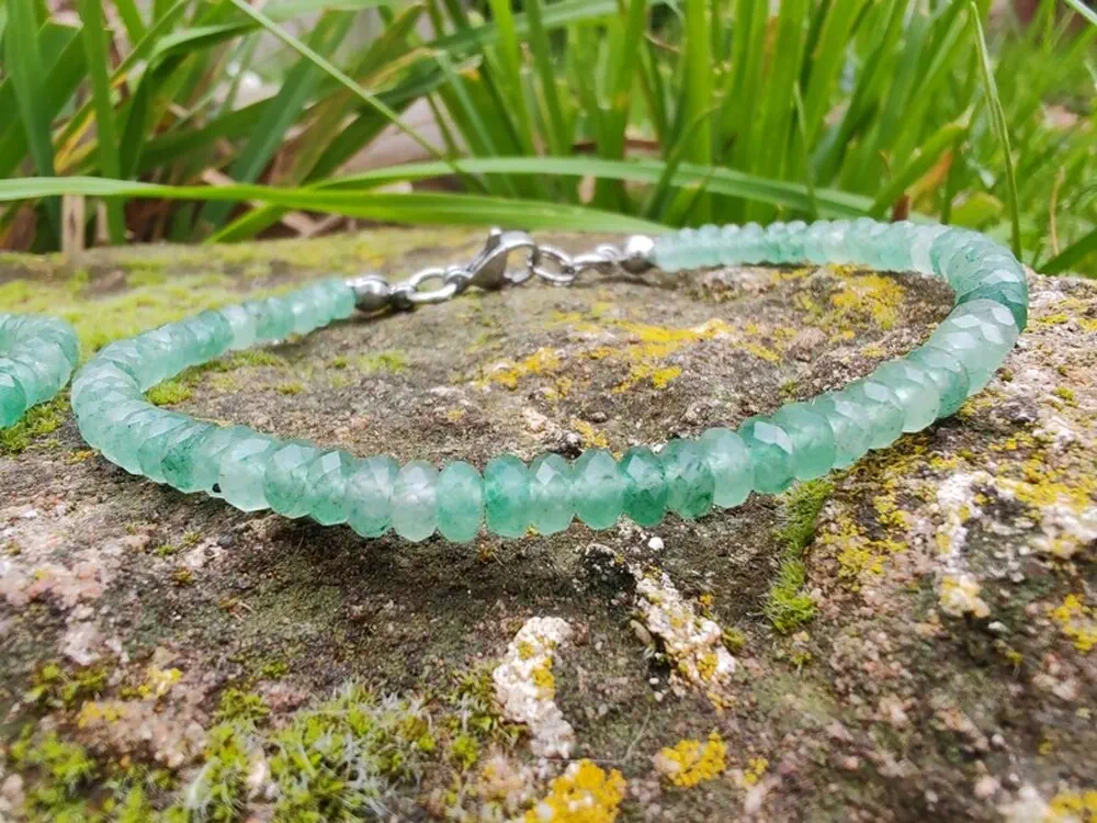 "Zelený tok hojnosti" náramek zelený avanturín, broušené rondelky 4,3mm