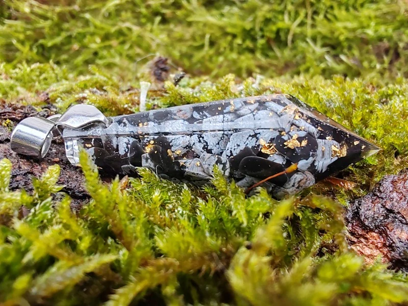 Orgonitový amulet a kyvadlo 2v1 – Černý turmalín, Šungit a Zlato
