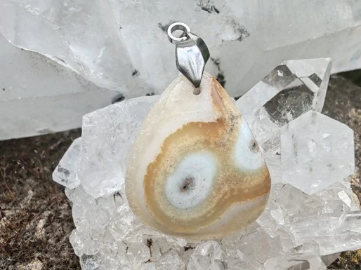 "Světelný průvodce" přívěsek Solar quartz, kabošon & nerez ocel *11