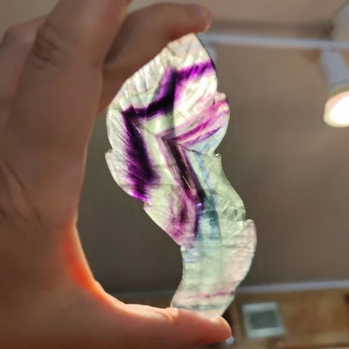 Andělské pírko z modrofialového fluoritu – krystal vnitřního klidu a intuice *5