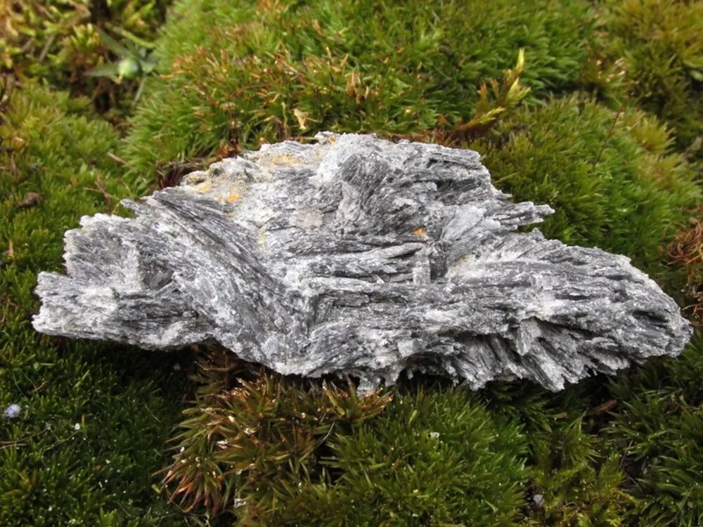 Surový Černý Disthen / Kyanit - Klid & Vyrovnanost, 45gr