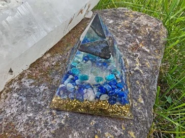 "Čistá mysl - radostná duše" orgonit pyramida