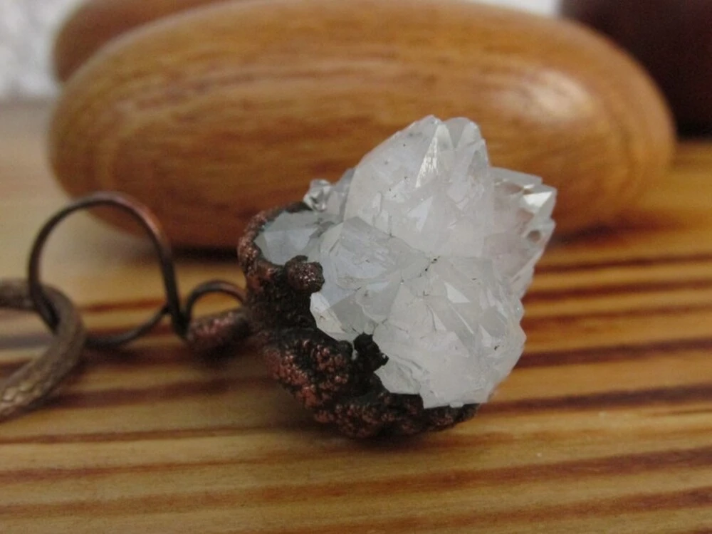 Amulet "Nevinnost" křišťálová minidrúza