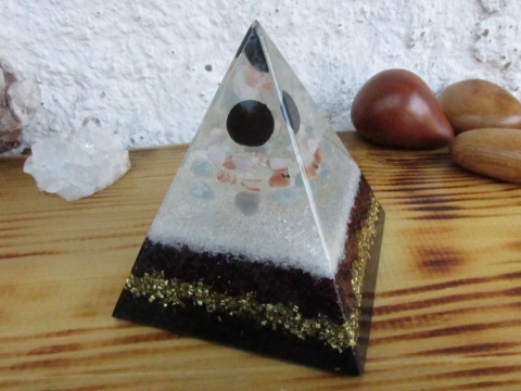 Orgonit "Ochránce z nebe"  (10x10cm) dosah cca 10 metrů