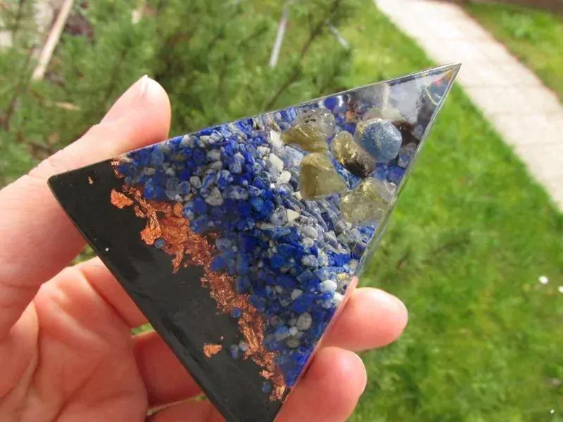 Orgonitová pyramida - Aktivace 6. čakry "Zrak & Intuice & Jasnozřivost"