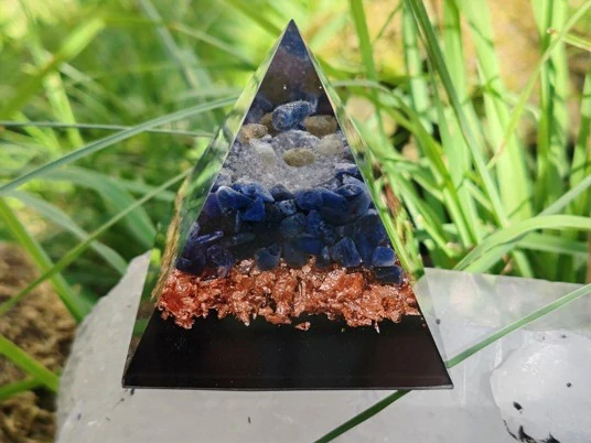 Orgonitová pyramida - Aktivace 6. čakry "Zrak & Intuice & Jasnozřivost"