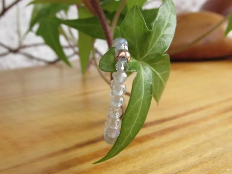 Prsten - Labradorit - kuličky broušené 2mm - "Do hloubi duše"