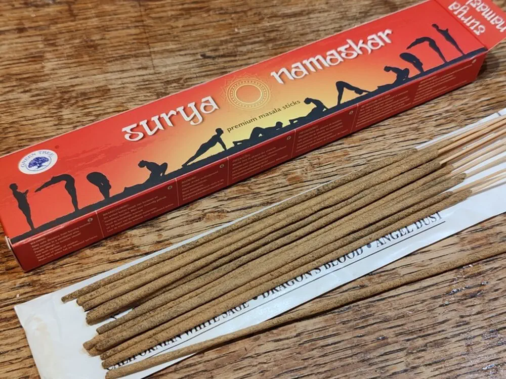 Surya namaskar - vonné tyčinky pro ranní rituál