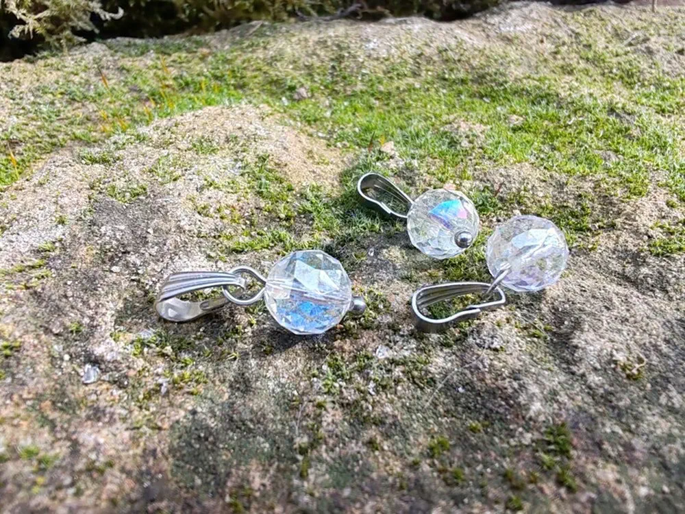 Andělská aura křišťál přívěsek - kulička broušená, 8mm