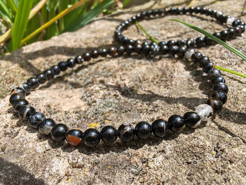 "Ochranný štít" náramek černý turmalín s křemenem, hladké kuličky