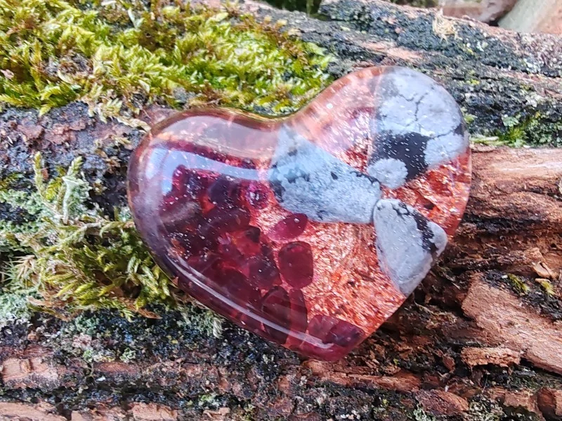 Orgonit - Ochránce před negativní energií - Hmatka, vločkový obsidián, granát, šungit