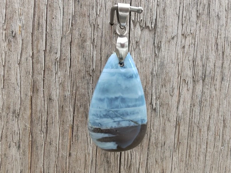 "Nebeský Dotek" přívěsek modrý Owyhee opál kabošon *11