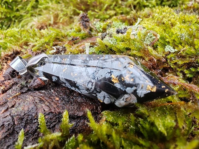 Orgonitový amulet a kyvadlo 2v1 – Černý turmalín, Šungit a Zlato