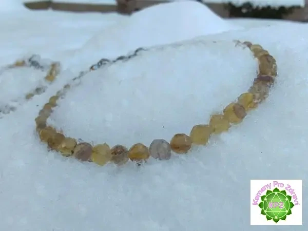 Dárek k nákupu nad 1.200,- Náramek - Fluorit žlutý - kuličky broušené 4mm - "Radost a tvořivost"