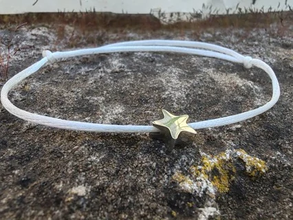 Ochranný bílý Kabbalah náramek Hvězdička