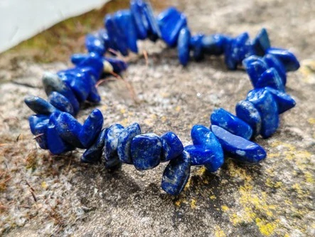 "Moudrost a pravda" Lapis lazuli náramek z extra velkých zlomků