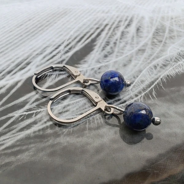 Jemné kuličkové náušnice Lapis Lazuli (6 mm) – Nerezová ocel, dámský patent
