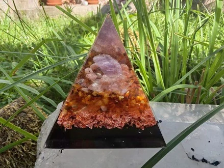 Orgonitová pyramida "Trpělivost a Klid v duši pro Berana"