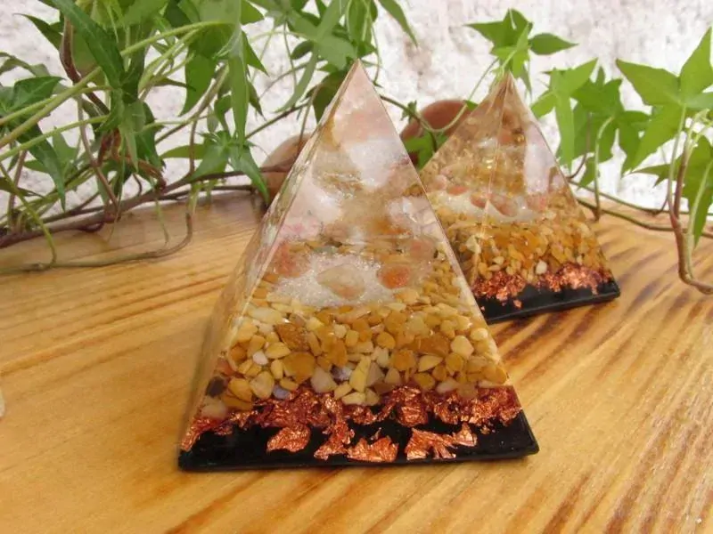 Orgonitová pyramida - Aktivace 3. čakry "Sebeúcta & Vůle & Transformace"