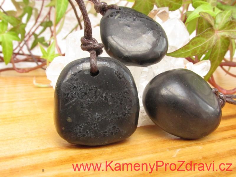 Dárek k nákupu nad 1.200,- Přívěsek Šungit - Ochránce před negativní energií a elektrosmogem - Střední