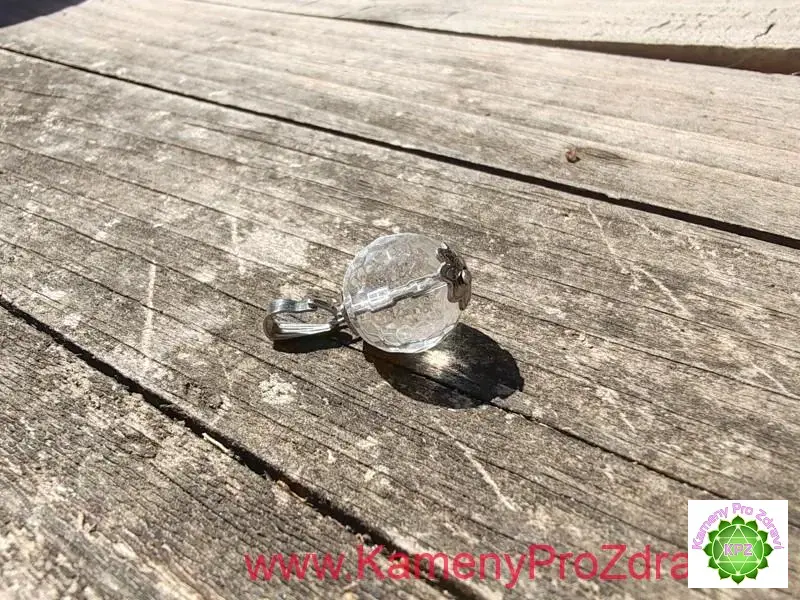 Křišťálový přívěsek  - kulička broušená, 14mm