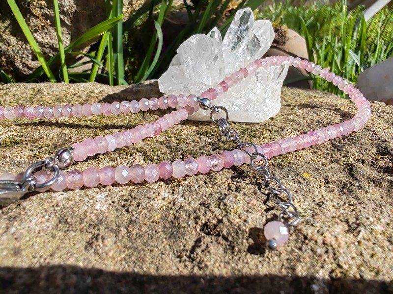 "Pro věčnou lásku" náhrdelník Růženín z Madagaskaru broušené rondelky