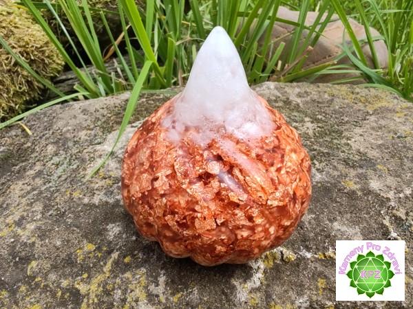 Dárek k nákupu nad 2.500,- "Křišťálový maják" - ochranný orgonit s křišťálem a vločkami mědi