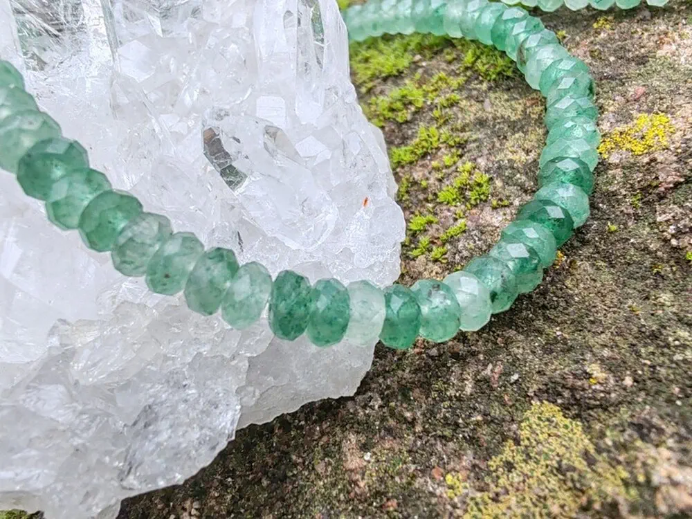 "Zelený tok hojnosti" náramek zelený avanturín, broušené rondelky 4,3mm