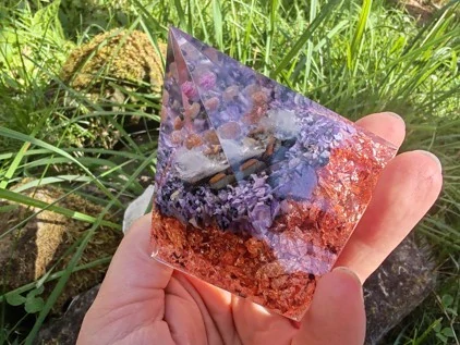 "Diamantové zdraví" , orgonit pyramida