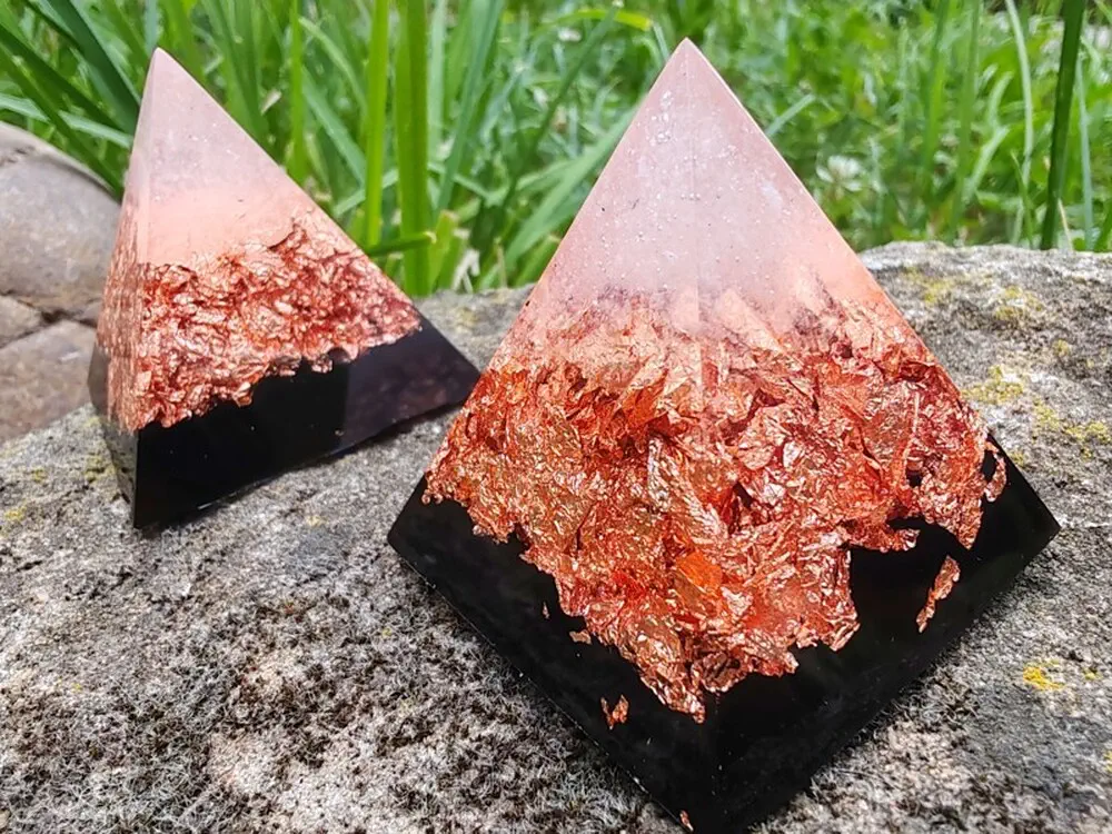 "Čistá láska & Ochrana" orgonit pyramida, dosah cca 4 metry