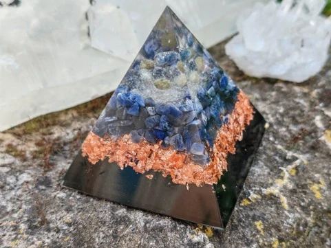 Orgonitová pyramida - Aktivace 6. čakry "Zrak & Intuice & Jasnozřivost"