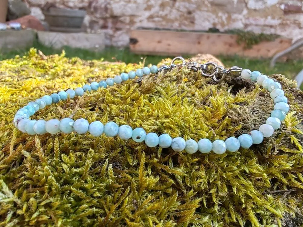 Larimar náramek broušený "Moudrost velryb a delfínů", broušené kuličky