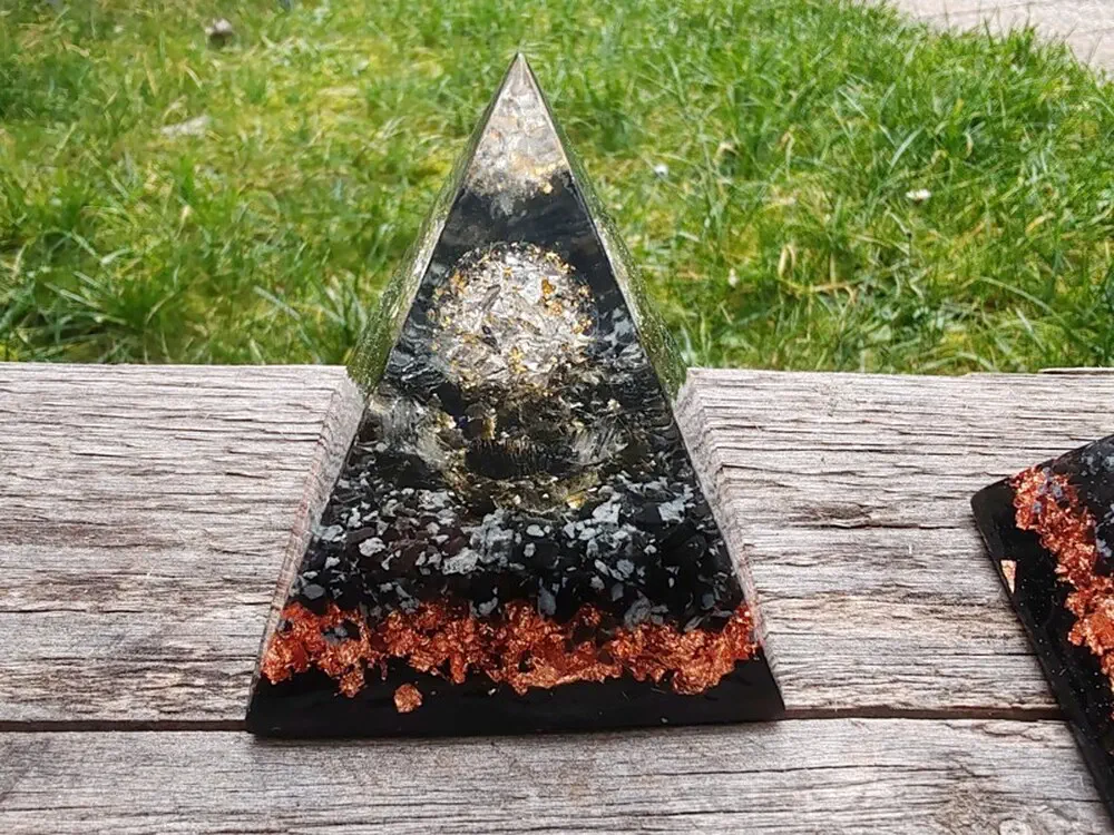 Orgonitová pyramida "Superochránce", extra ochranný orgonit