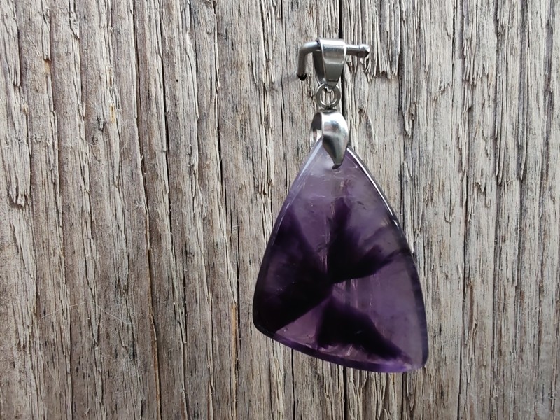 "Galaxie Klidu" - přívěsek Hvězdný ametyst, kabošon *1