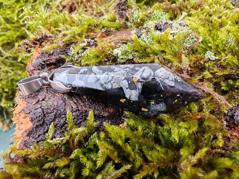 Orgonitový amulet a kyvadlo 2v1 – Černý turmalín, Šungit a Zlato