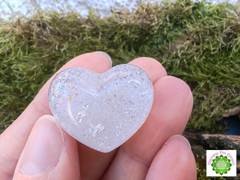 Dárek k nákupu nad 500,- "Něžný květ Lásky" - něžně sněžné orgonitové srdíčko