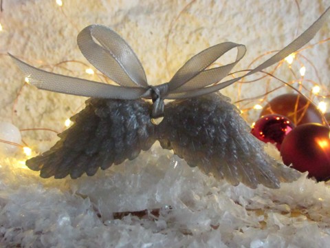 Vánoční orgonitová andělská křídla - stříbrně zářivá s vločkami pravého plátkového zlata