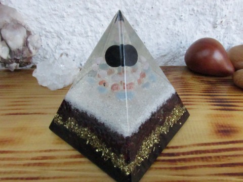 Orgonit "Ochránce z nebe"  (10x10cm) dosah cca 10 metrů