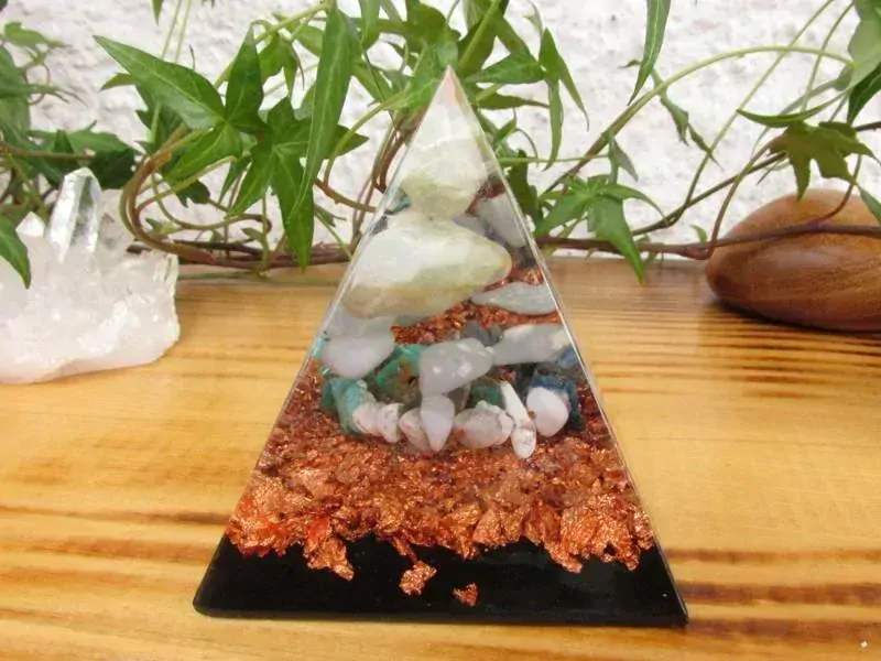 Orgonitová pyramida - Aktivace 5. čakry "Telepatie & Komunikace & Tvořivost"