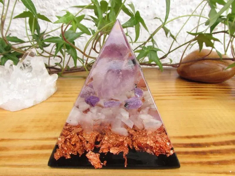 Orgonitová pyramida - Aktivace 7. čakry "Vědomí & Meditace & Pochopení"